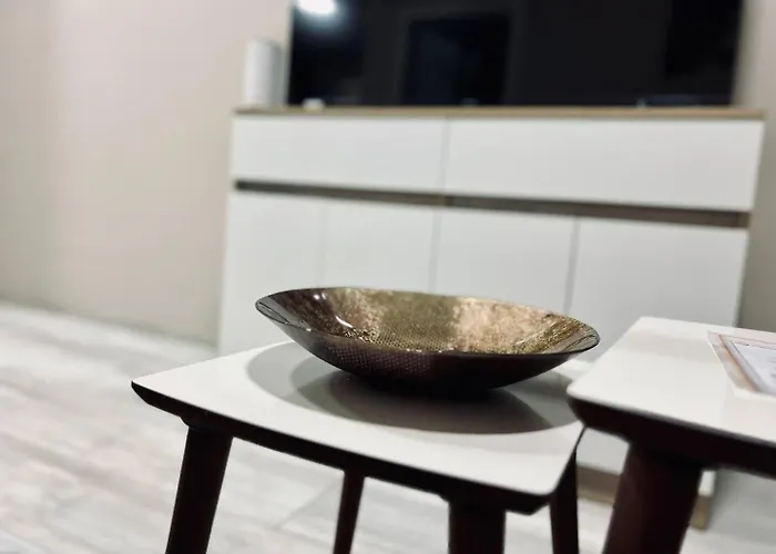 Nj Deluxe * فارنا